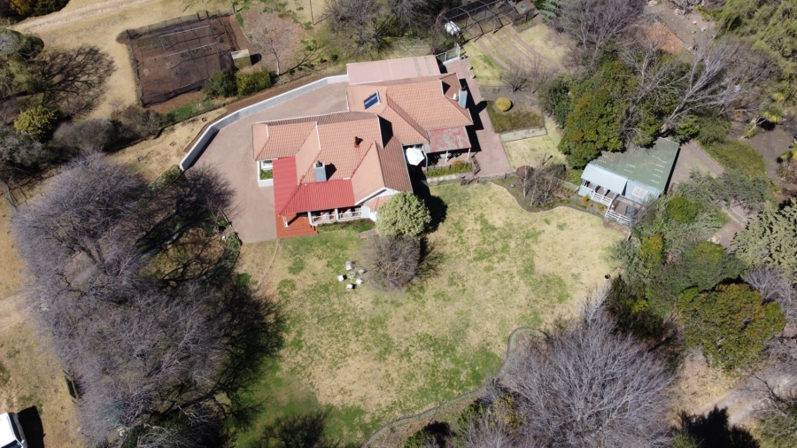 5 Bedroom Property for Sale in Clarens Free State